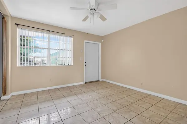 Dania Beach, FL 33004,125 NW 12th Ave #B