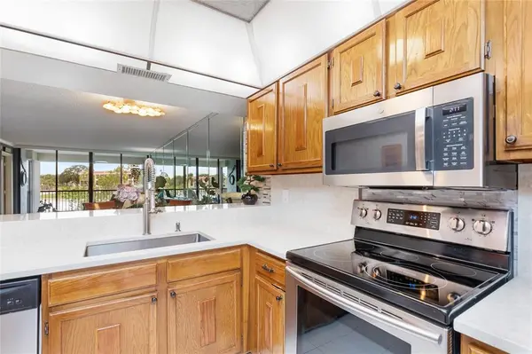 Margate, FL 33063,5921 Coral Lake Dr #209