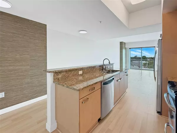 Wilton Manors, FL 33305,2301 Wilton Dr #408