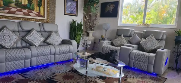 Miami, FL 33179,Address not disclosed