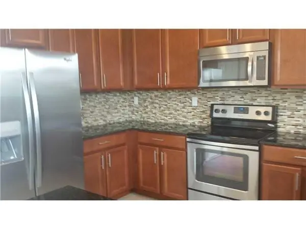 Miami, FL 33179,661 NE 191st Ter