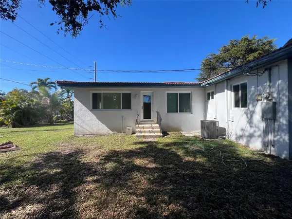 Hollywood, FL 33020,2648 Cleveland St #2