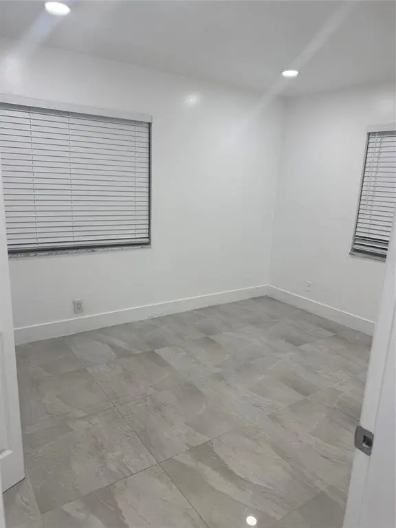 Margate, FL 33063,5515 Lakewood Cir #115