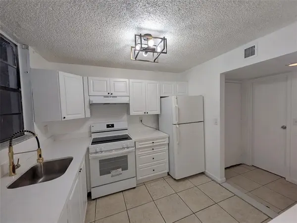 Lauderhill, FL 33313,1788 NW 55th Ave #204