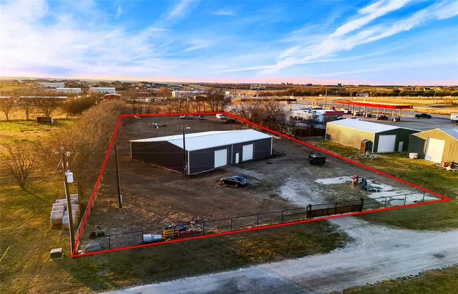 17549 US Highway 380 W, Ponder, TX 76259