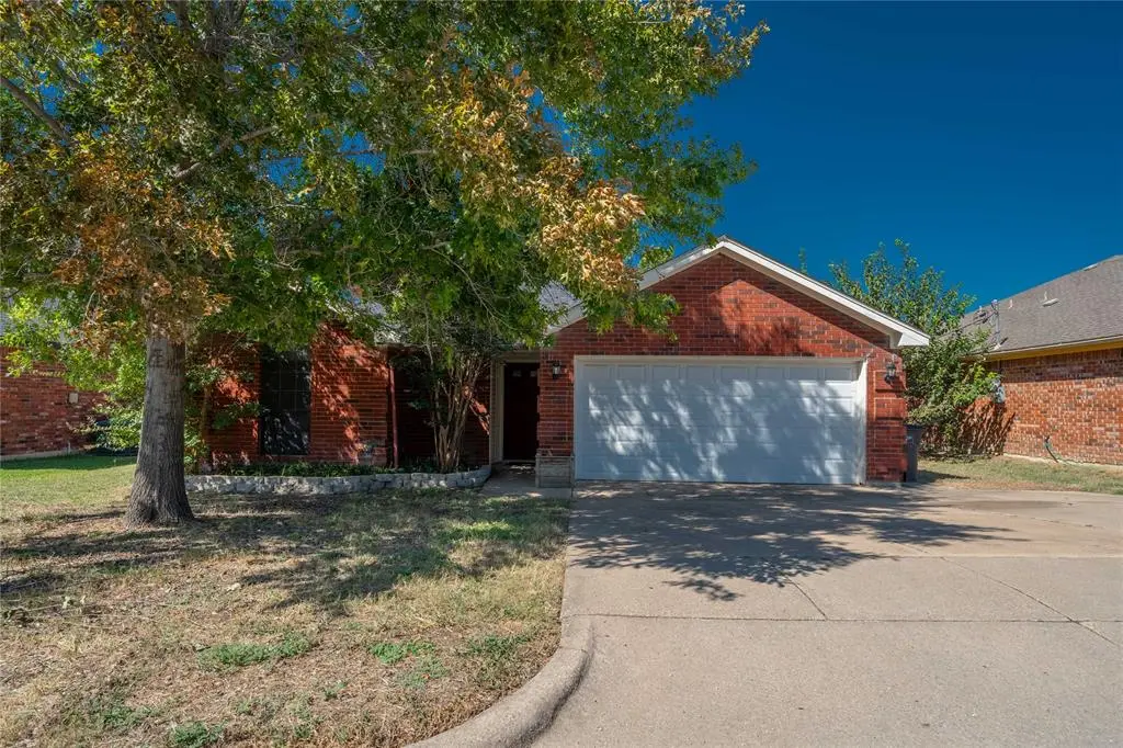 Fort Worth, TX 76135,4701 Saint Thomas Place