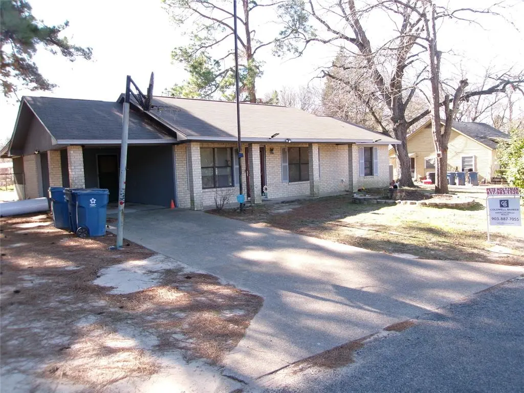 Athens, TX 75751,538 E Massey Street