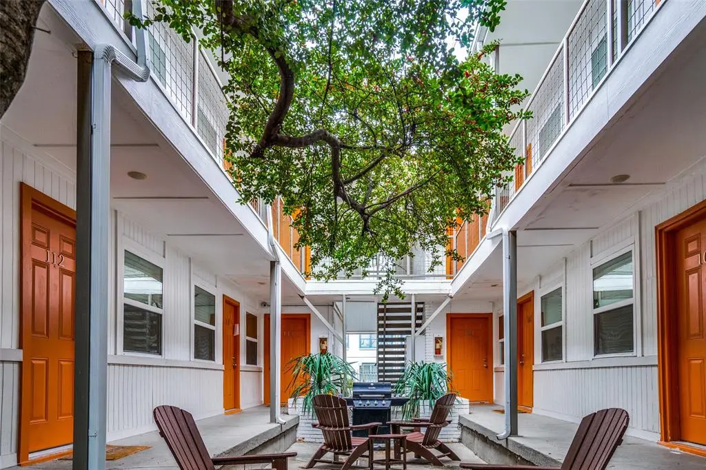 Dallas, TX 75206,4927 San Jacinto Street #201