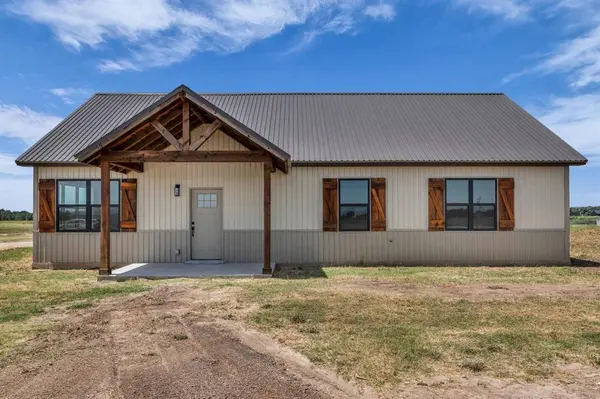 182 S Baese Road,  Elm Mott,  TX 76640