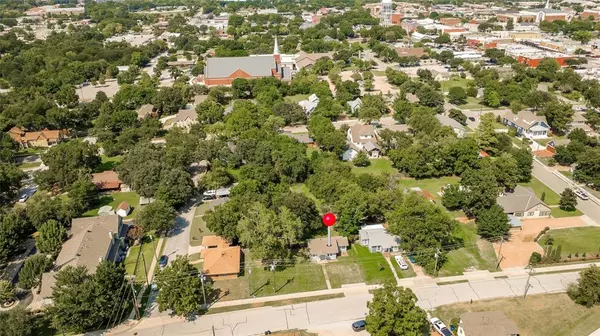 Grapevine, TX 76051,404 W Hudgins Street