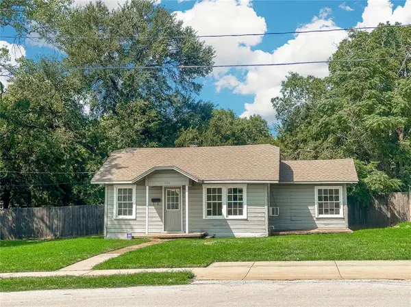 Grapevine, TX 76051,404 W Hudgins Street