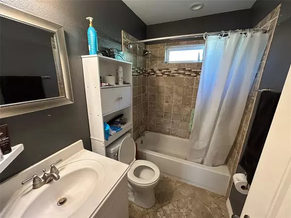 Dallas, TX 75210,3702 Frank Street