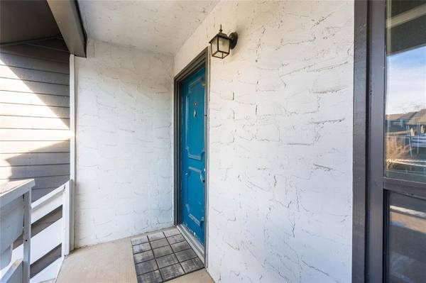 Dallas, TX 75254,5840 Spring Valley Road #212