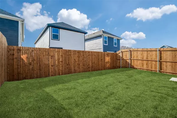 Princeton, TX 75407,321 Tall Cedar Way