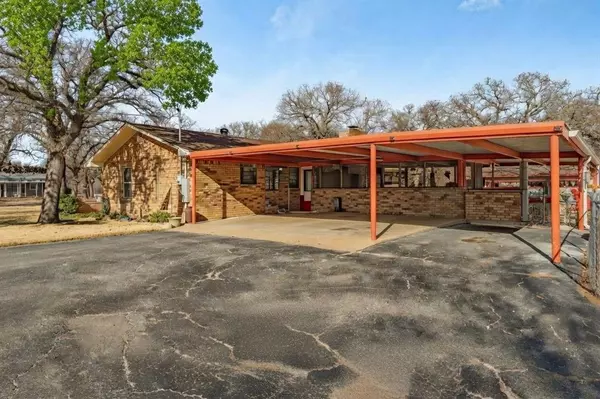 Graham, TX 76450,310 Centeridge Lane