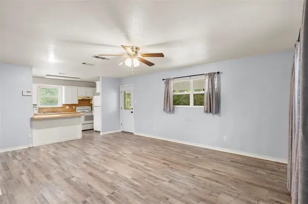 Tool, TX 75143,521 Hilltop Drive