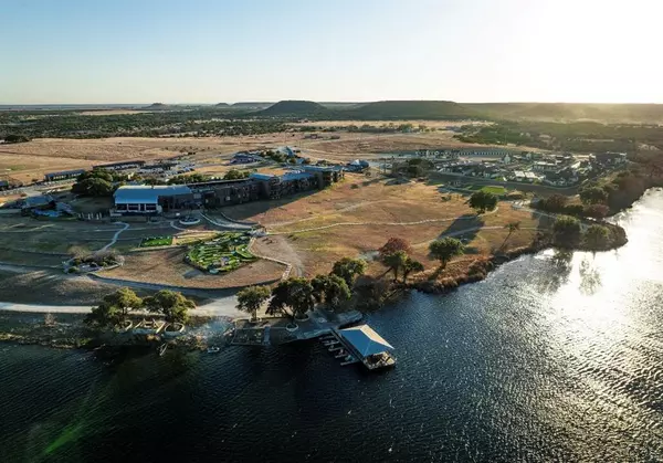 325 Emma Jean Trail, Iredell, TX 76649