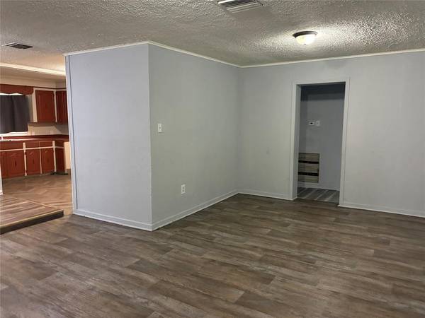 Bossier City, LA 71111,329 Berry Street