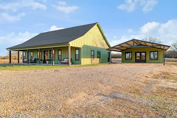 860 County Road 2420, Honey Grove, TX 75446
