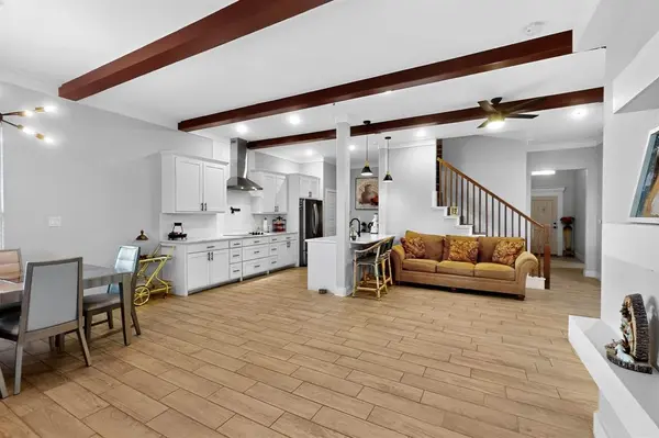 1901 Avenue E, Grand Prairie, TX 75051