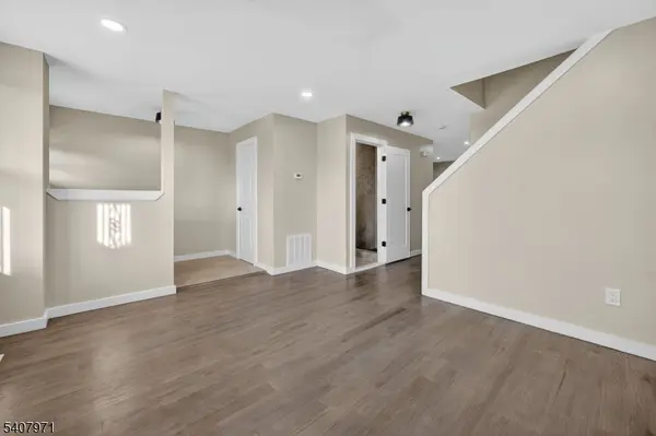 Newark City, NJ 07103,414 15Th Ave