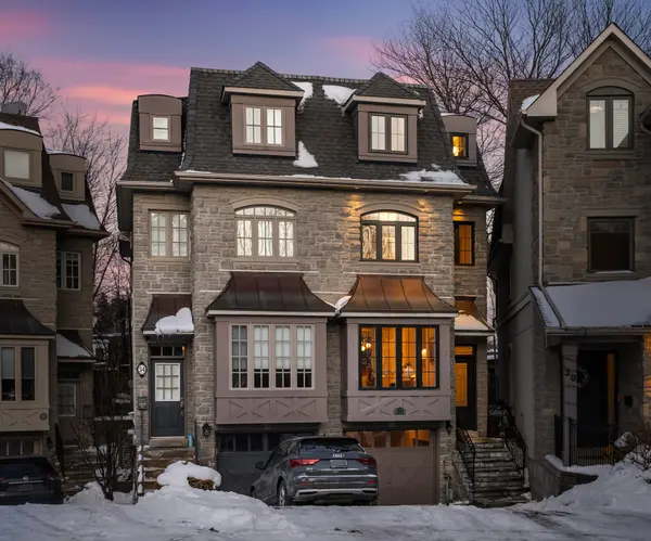 Toronto C12, ON M4P 2N5,36 Corinth GDNS