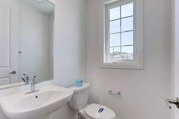 Pickering, ON L1X 0N8,1457 Mourning Dove LN