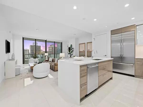 Fort Lauderdale, FL 33301,100 E Las Olas Boulevard #1802