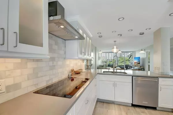 Fort Lauderdale, FL 33301,800 SE 4th St #302