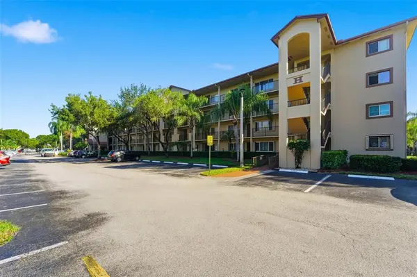Pembroke Pines, FL 33027,1301 SW 142nd Ave #308H