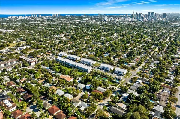 Fort Lauderdale, FL 33311,581 NW 17TH PL