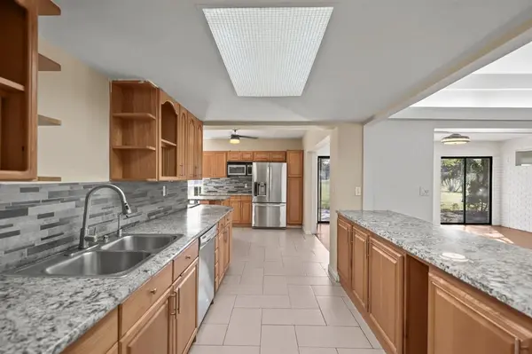 Tamarac, FL 33319,6104 White Oak Ln