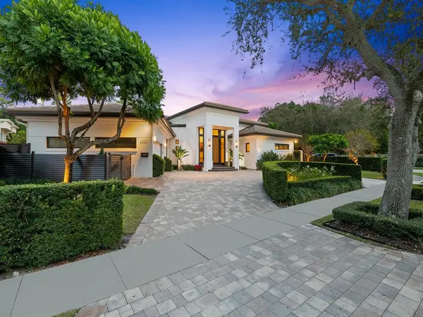 1036 SE 12th Way, Fort Lauderdale, FL 33316