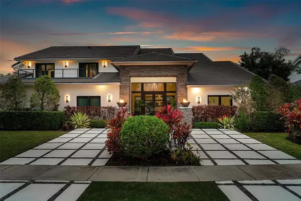 737 NE Boca Bay Colony Dr, Boca Raton, FL 33487