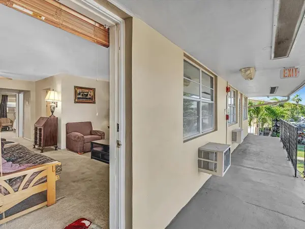 Fort Lauderdale, FL 33308,2124 NE 56th Ct #209