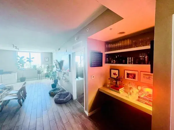 Miami, FL 33130,999 SW 1st Ave #3313