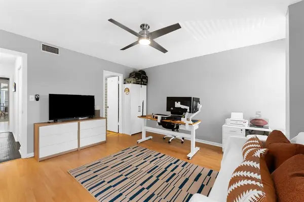 Fort Lauderdale, FL 33305,656 Kensington Pl #12b