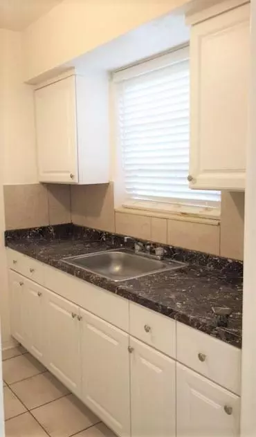 Coral Gables, FL 33134,107 Calabria Ave #10