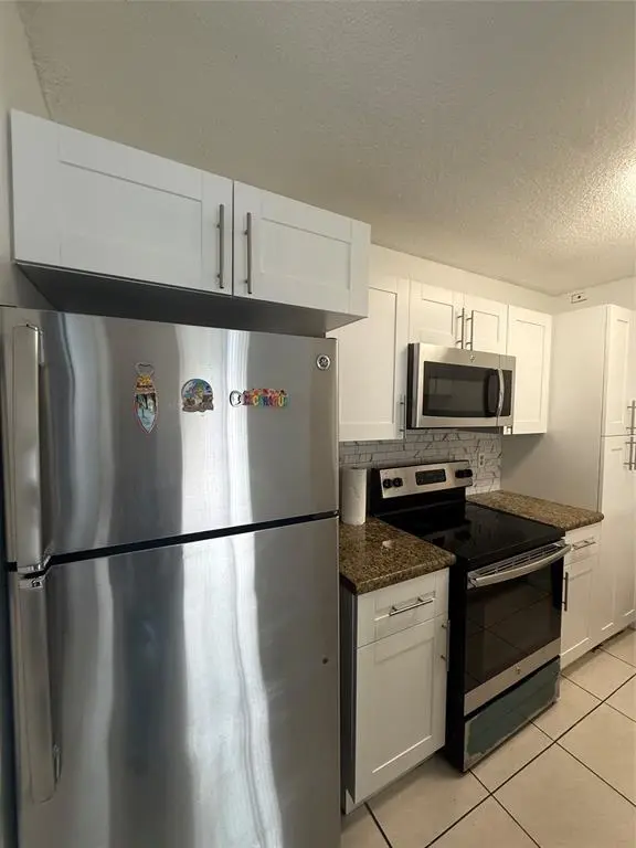 Coral Springs, FL 33065,2730 Forest Hills Blvd #204