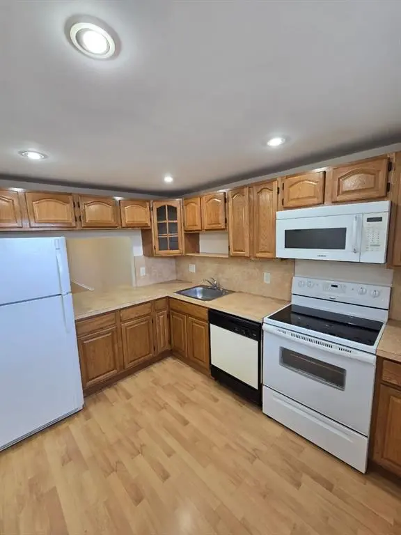 Fort Lauderdale, FL 33321,8351 Sands Point Blvd #306A