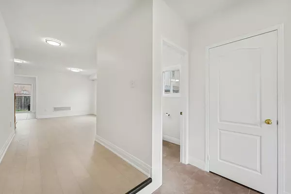 Whitchurch-stouffville, ON L4A 0J8,386 Reeves Way BLVD