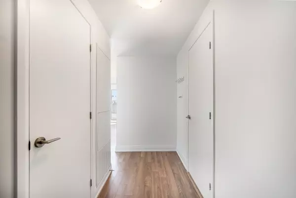 Vaughan, ON L4L 1H8,4800 Highway 7 N/A #326