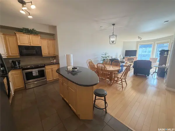 615 Saskatchewan CRESCENT W #307, Saskatoon, SK S7M 0A5