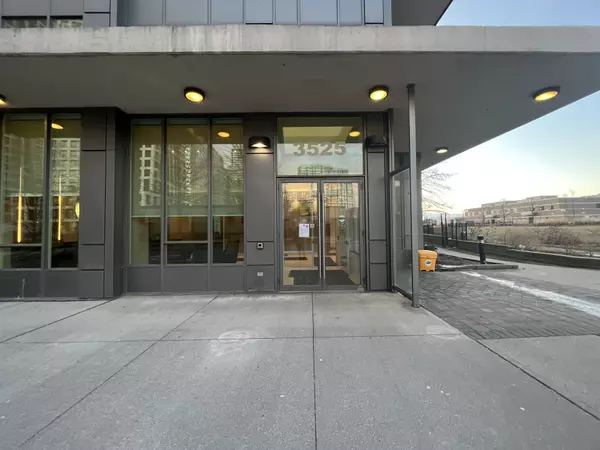 Mississauga, ON L5B 0C2,3525 Kariya DR #1210