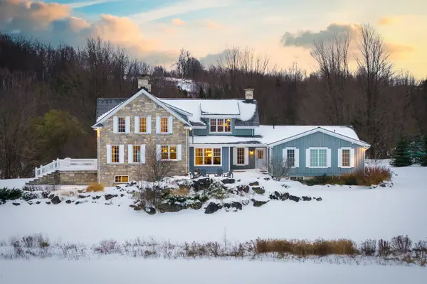 Blue Mountains, ON N0H 1J0,556036 6th Line