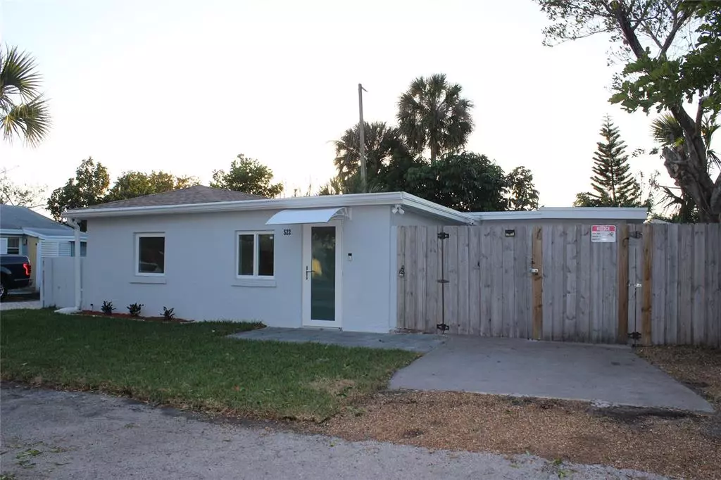 Boynton Beach, FL 33435,522 SE 20th Ct