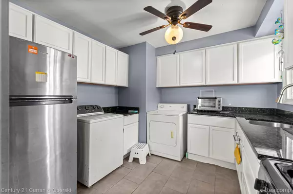 Oak Park, MI 48237,22030 Dante ST