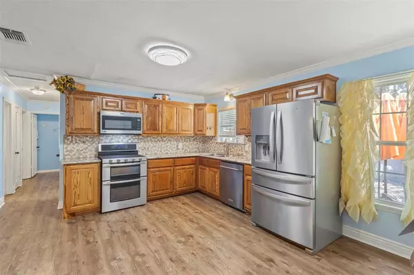 Burleson, TX 76028,102 NE Murphy Road