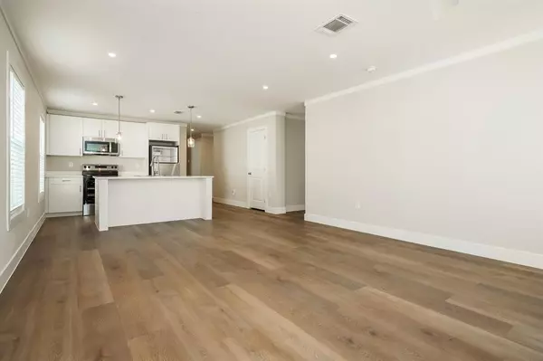 Fort Worth, TX 76104,2104 Belzise Terrace