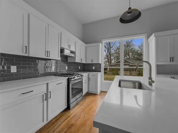 Greenville, TX 75401,3906 Houston Street